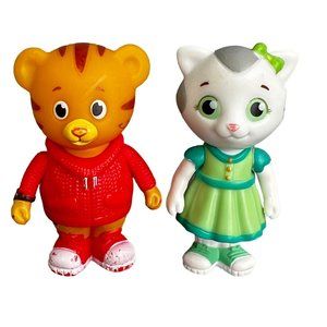 Daniel Tiger Katarina Cat Figure Playset Cake Topper Neighborhood TV Characters